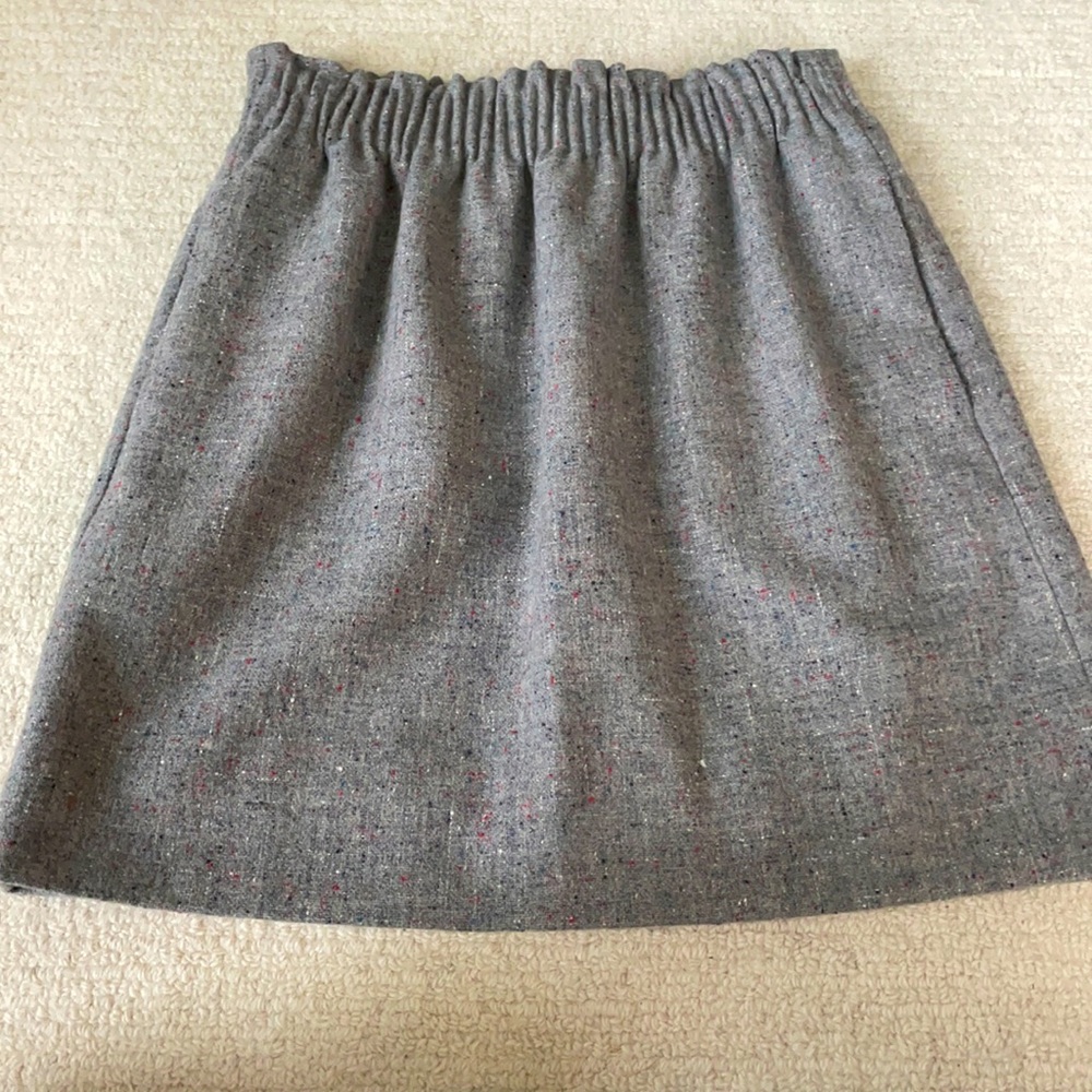 JCREW SKIRT- WOOL GREY FLECKED MARLED COLOR. SIZE 0.